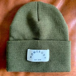 ProperTee Homebody Beanie NWOT